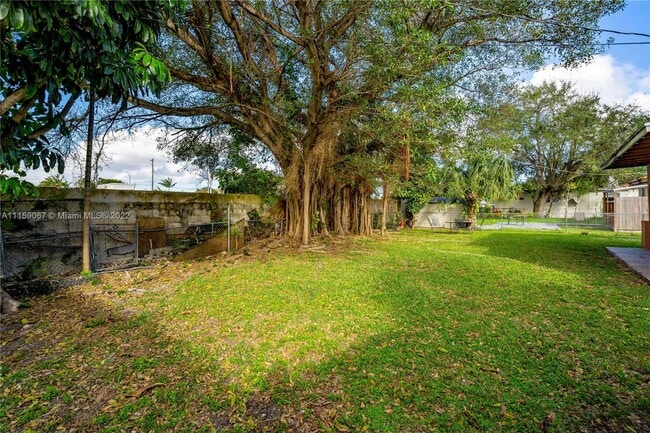 1171 NE 161st Terrace, Miami, FL 33162 - photo 2