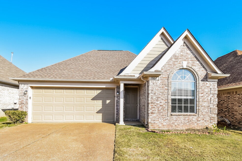 7862 Fallstone Rd, Memphis, TN 38125 - photo 1