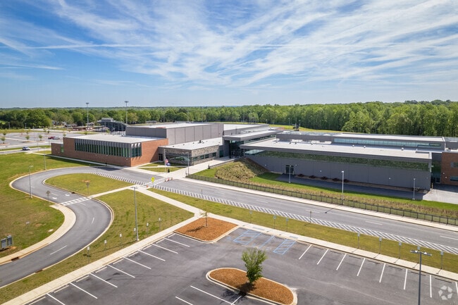 Welcome to Fountain Inn High School.