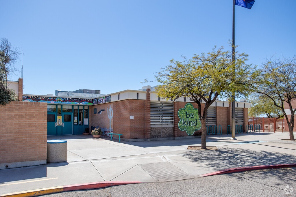 Vesey Elementary School serves grades PreK-5 in Tucson.