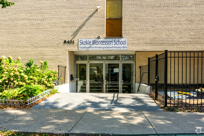 Skokie Montessori School serves students in the Southeast Skokie community.