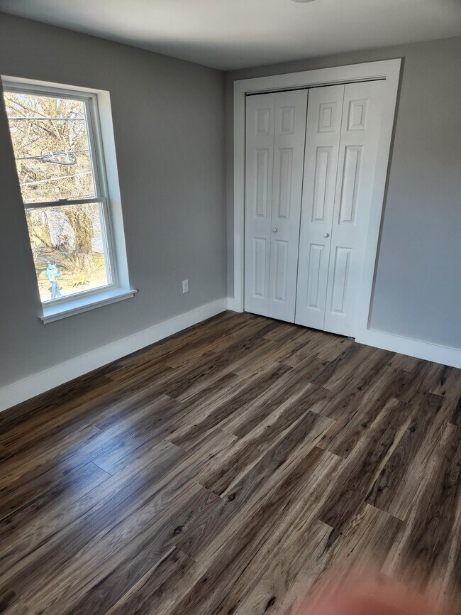 39 North St unit 39 North St Apt C, Winooski, VT 05404 - photo 4