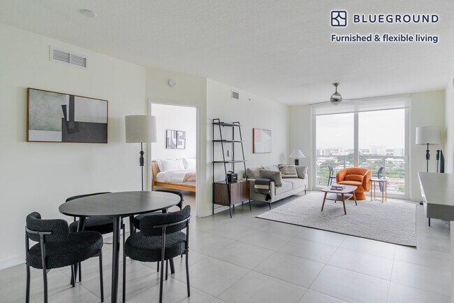 729 NW 2nd St unit FL10-ID154, Miami, FL 33128 - photo 5