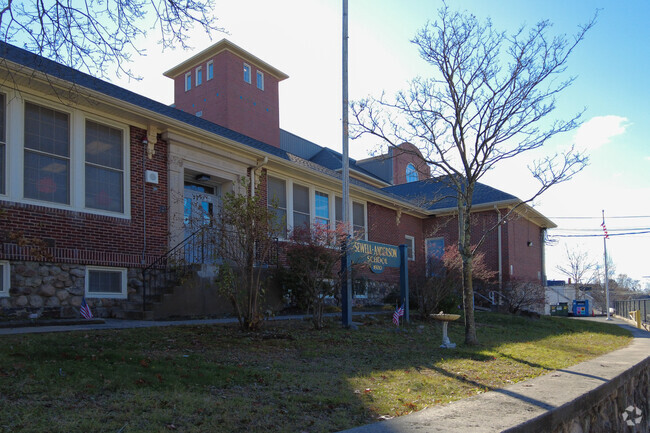 Sewell-Anderson Elementary School in Lynn has a C+ grade for teachers on Niche.