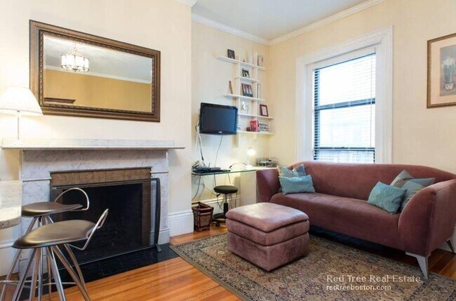 190 Beacon St unit 3, Boston, MA 02116 - photo 4