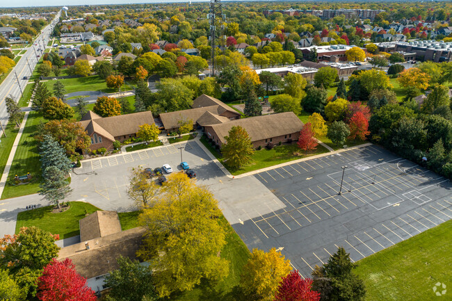 The courses at Good Shepherd Lutheran Academy encourage critical thinking and creativity.