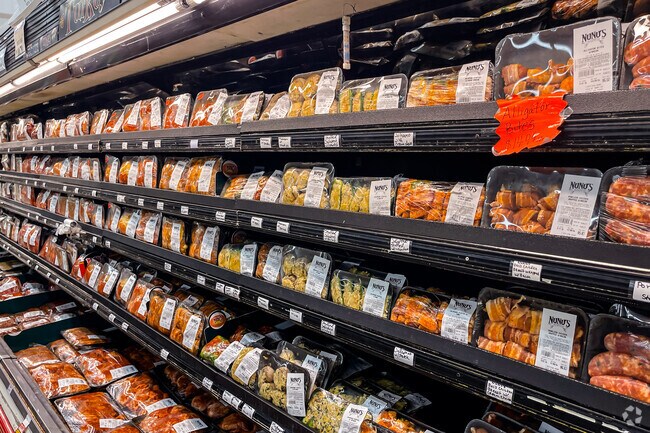 Nunu's is a local grocery chain that specializes in seasoned meats and spice blends.