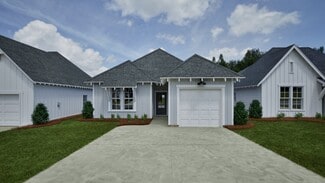 390 Shiloh Creek Dr, Calera, AL 35040