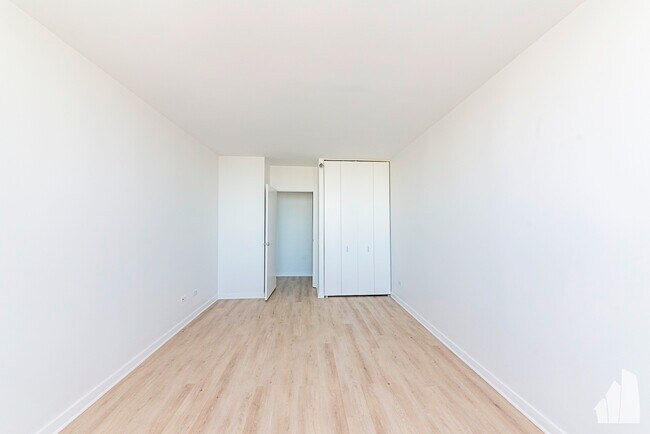 Kinzie Park unit 2502, Chicago, IL 60654 - photo 6