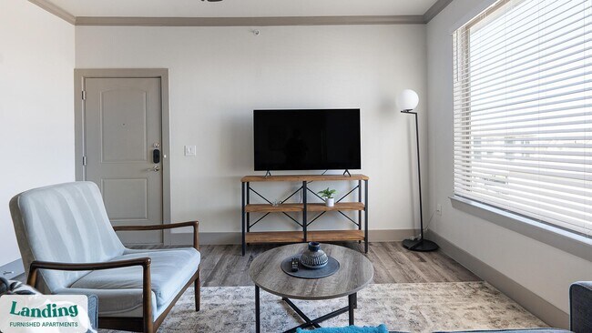 12500 Shadowglen Trace unit 8307, Manor, TX 78653 - photo 4