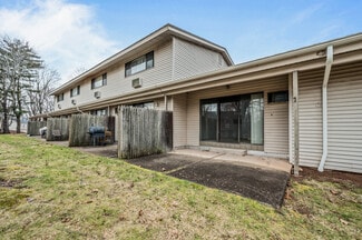 339 Oakland St Unit 14, Manchester, CT 06042