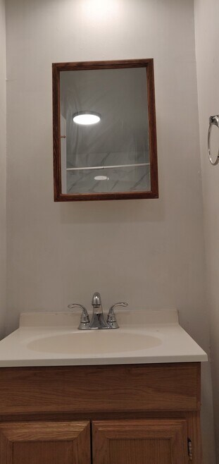 1713 S 8th St unit 2, Philadelphia, PA 19148 - photo 1