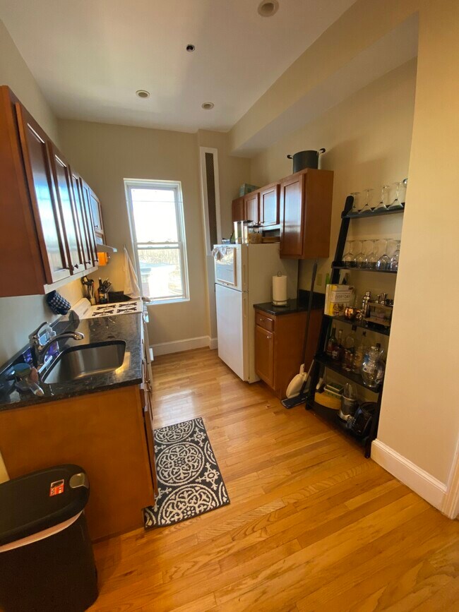 1185 Commonwealth Ave unit 20, Allston, MA 02134 - photo 6