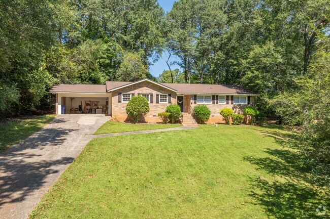 Ranch style homes in well-established neighborhoods are very common in Berkley Hills.