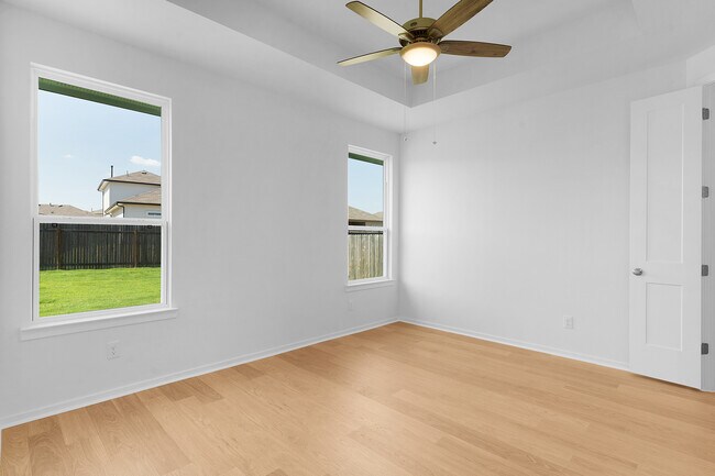 410 Raleigh Dr, Georgetown, TX 78633 - photo 6