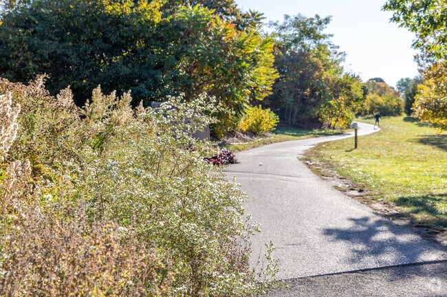 Arboretum Park has miles of walking trails and can be reached on foot in less than 5 minutes.