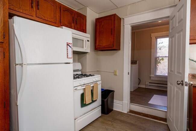 421 Pennsylvania Ave unit ID1308983P, Morgantown, WV 26501 - photo 6