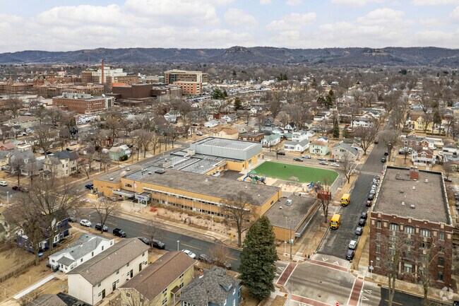 School of Technology and Arts I serves grades pre-k through 5.