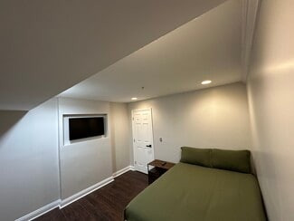 2200 Hunter Place SE Unit 101, Washington, DC 20020
