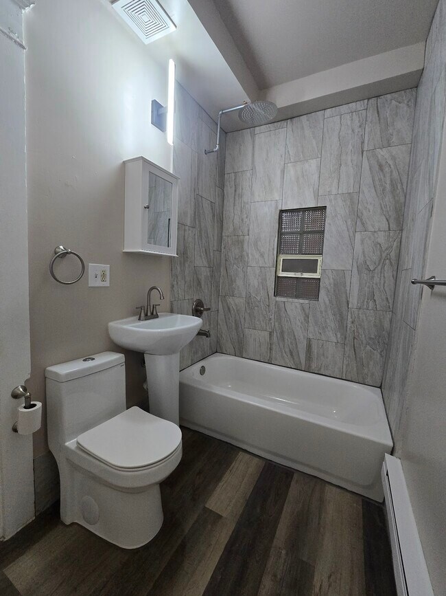 1422 26th Ave N unit 3, Minneapolis, MN 55411 - photo 4