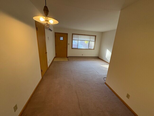 600 Marshall Ave, Mattoon, IL 61938 - photo 6