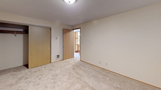 Cheryl Lynn, Salem, OR 97305 - photo 6