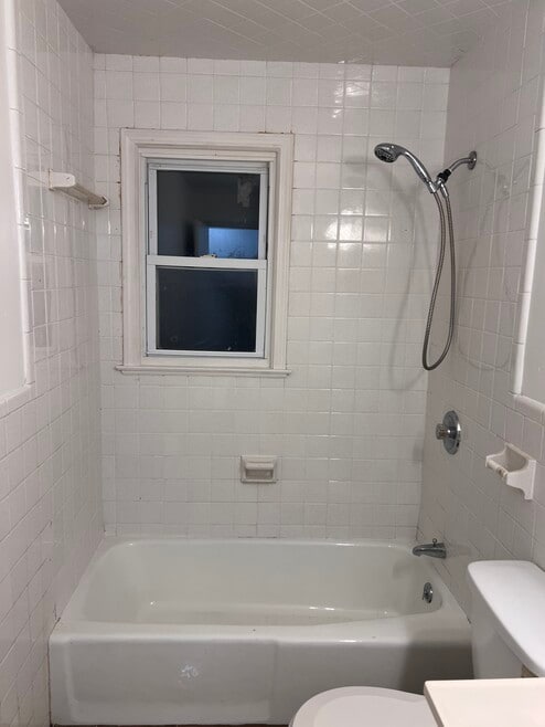 Full functioning bathroom