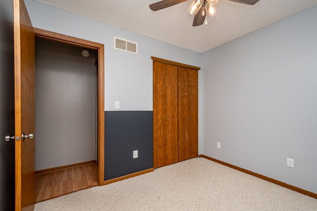 2213 9th St, Coralville, IA 52241 - photo 6