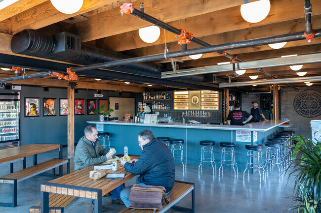 Enjoy a beer and sandwich at Wayfinder Brewery, just minutes from the Sandee Palisades neighborhood.