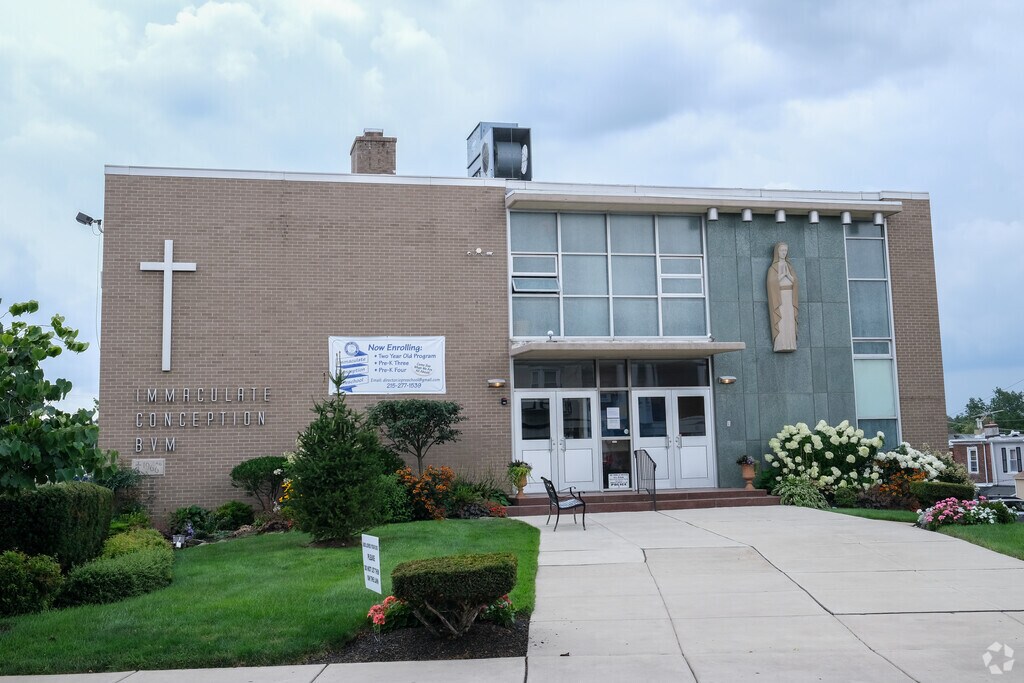 Immaculate Conception BVM provides private education in the neighborhood of 
Jenkintown
