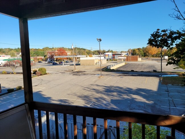 87 Essex St unit Essex1stfloor, Lewiston, ME 04240 - photo 3