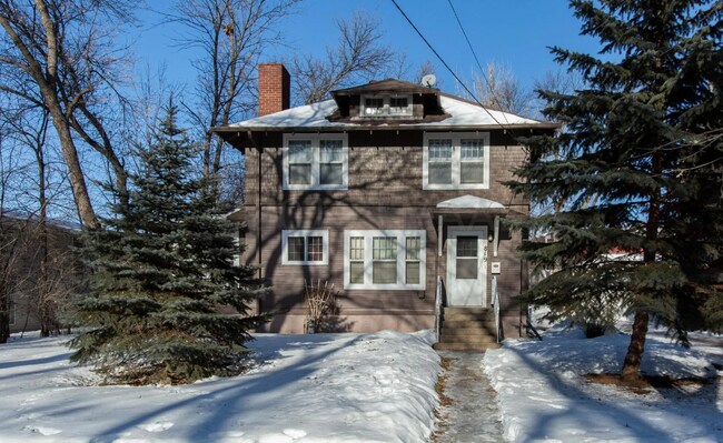 819 10th Ave N, Fargo, ND 58102 - photo 2