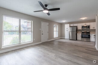 615 Elsbeth St, Dallas, TX 75208