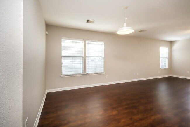 16626 Cheshire Grove Ln, Houston, TX 77090 - photo 5