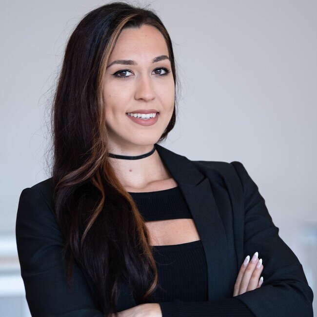 Agent Photo