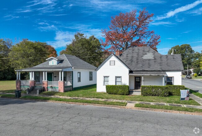 Quaint, well-maintained homes line 10th Street in Northside.
