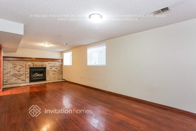 4490 S Ceylon Way, Aurora, CO 80015 - photo 2