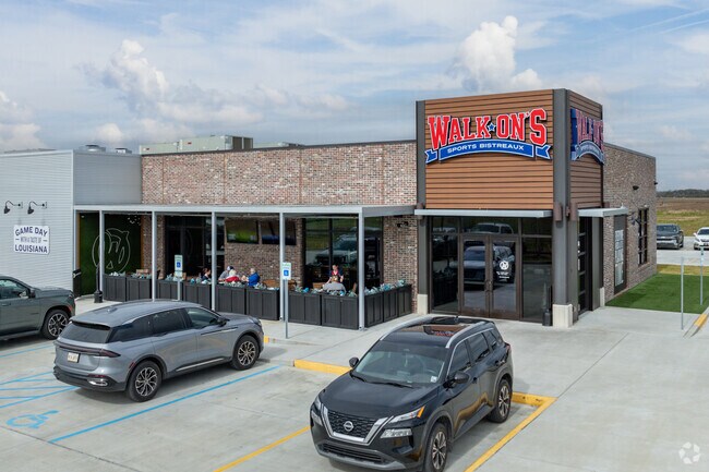 Walk-On’s Sports Bistreaux near Kraemer offers casual dining and sports.