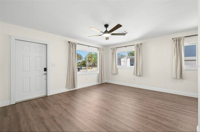 185-187 38th Ave SE unit 187, St. Petersburg, FL 33705 - photo 5