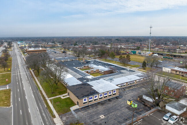 Kids attending Harper Woods Middle School receive lower than average scores for math & reading.