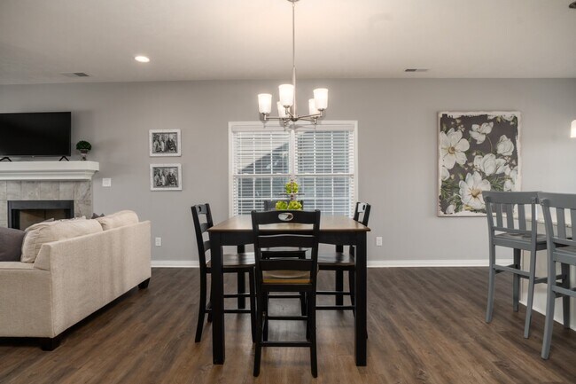 13201 Halle Dr unit 36681476, Evansville, IN 47725 - photo 5