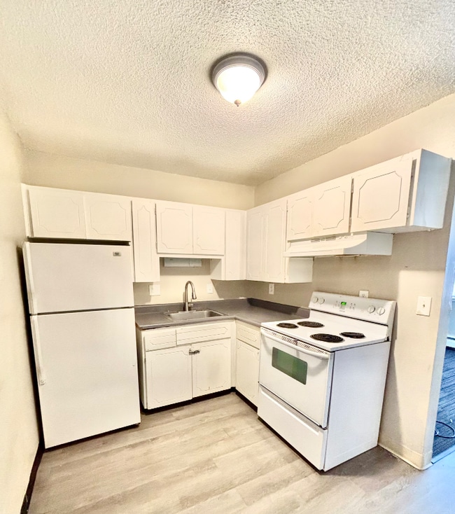 1809 Arlington Ave Unit 10, Des Moines, IA 50314