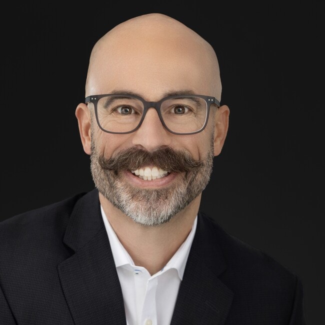 Agent Photo