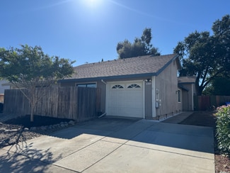 9410 Aizenberg Cir, Elk Grove, CA 95624