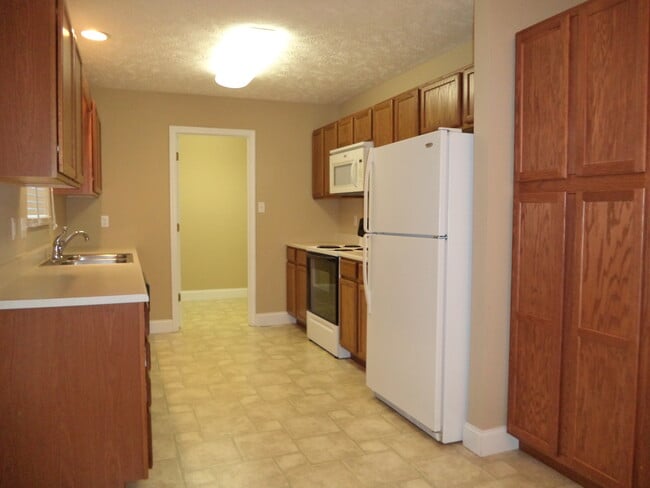 112 Rouen Ct, Maryville, TN 37801 - photo 2
