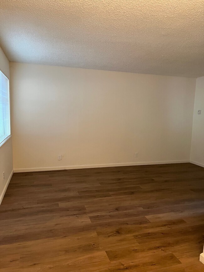 Owl Creek Apartment Homes, Sacramento, CA 95821 - photo 5