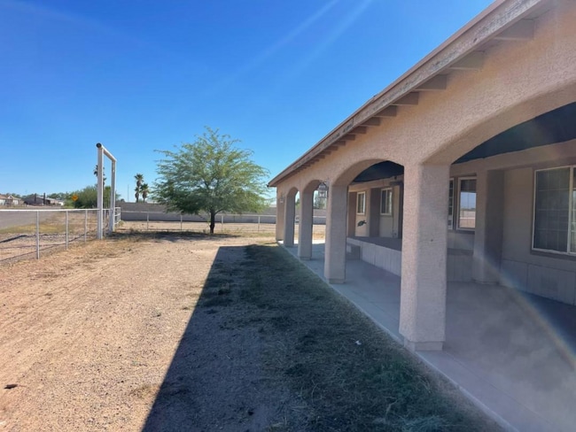 7835 W Caballero Cir, Arizona City, AZ 85223 - photo 3