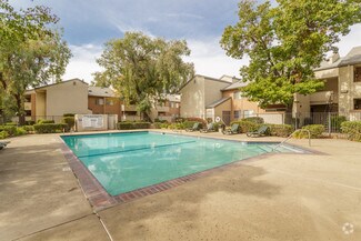 7826 Center Pkwy, Sacramento, CA 95823