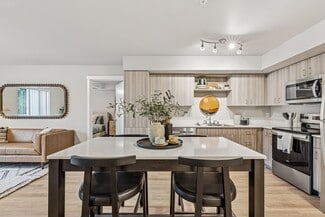 12337 120th Ave NE, Kirkland, WA 98034