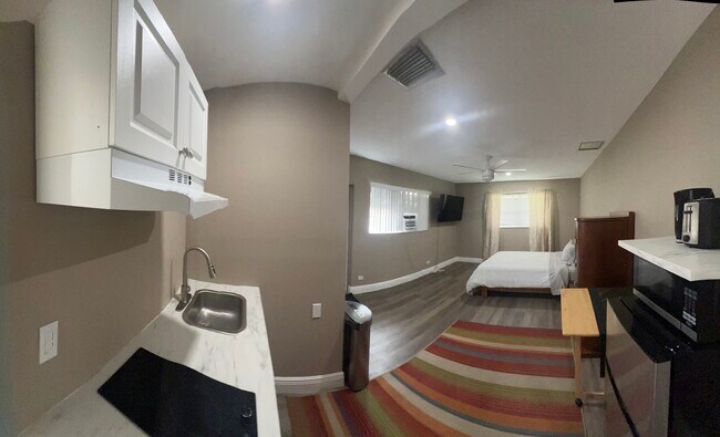 880 NW 72nd Terrace unit Scott, Plantation, FL 33317 - photo 3